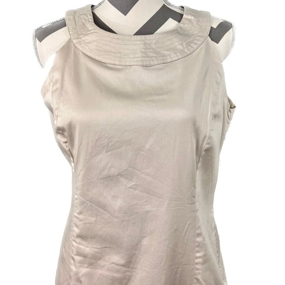 LAST CHANCE! Willi Smith Sleeveless Khaki Dress - Size 8 - Picture 2 of 8